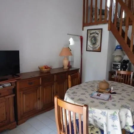 House Archipel 2 3 بيت للعطل آجد